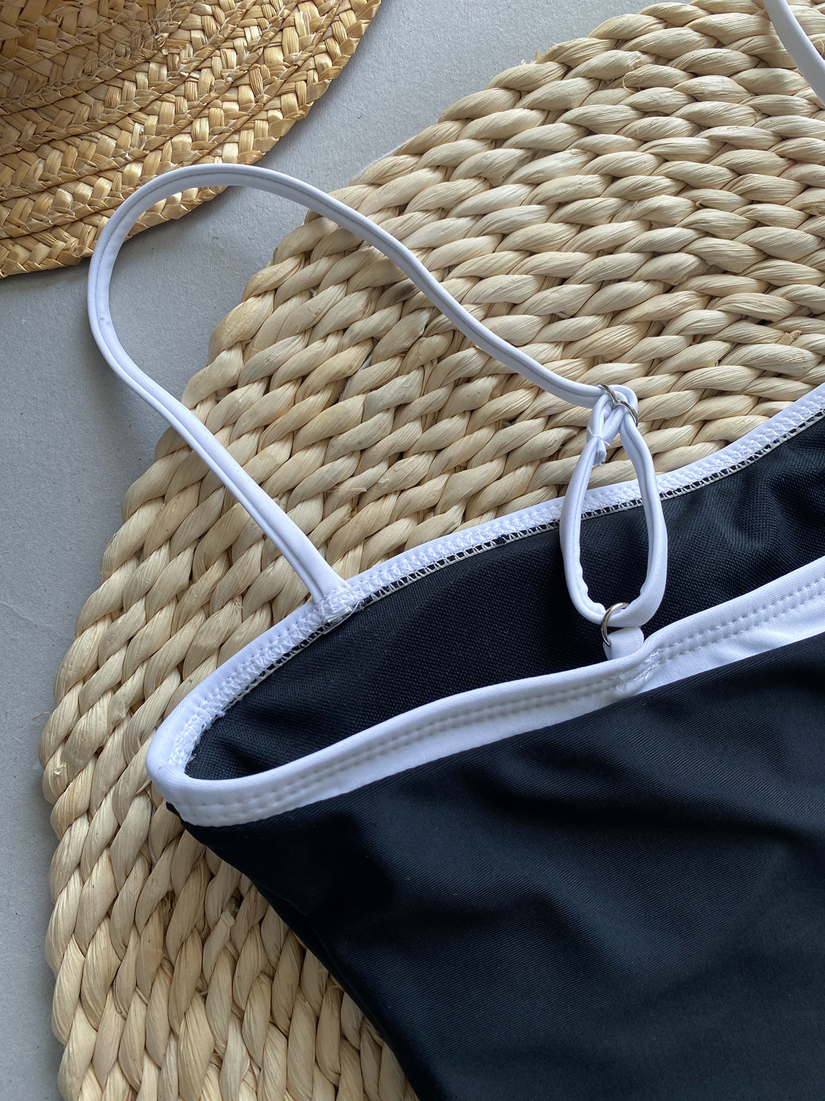 Women Contrast Color Strap One Piece Swimsuit