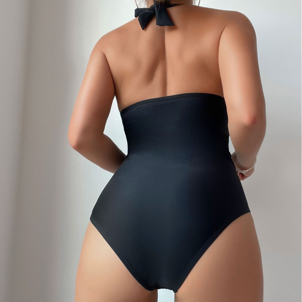 Halter Pleated Mesh Slim Fit Sexy One-Piece Swimsuit