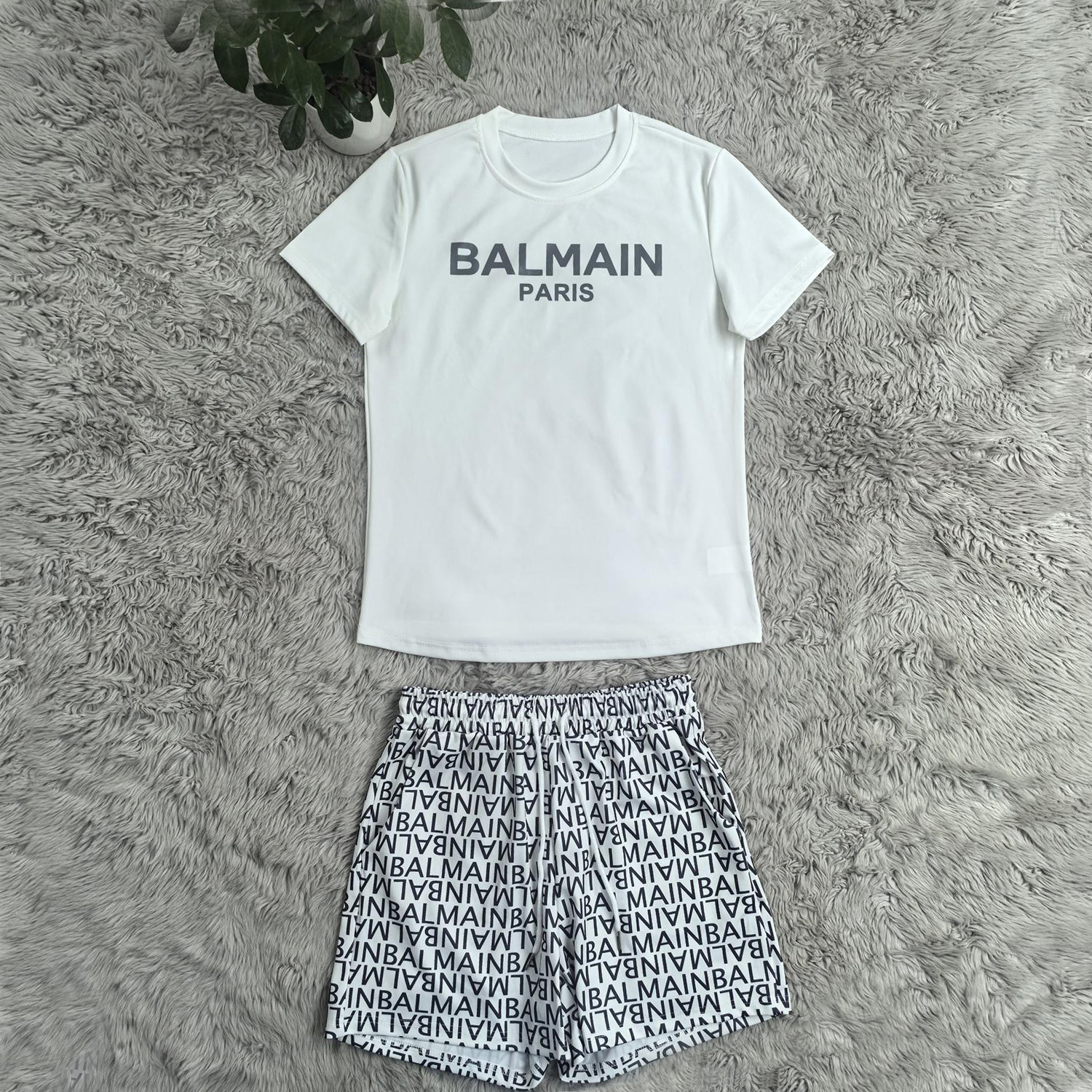 Women summer casual top and printed shorts two-piece set