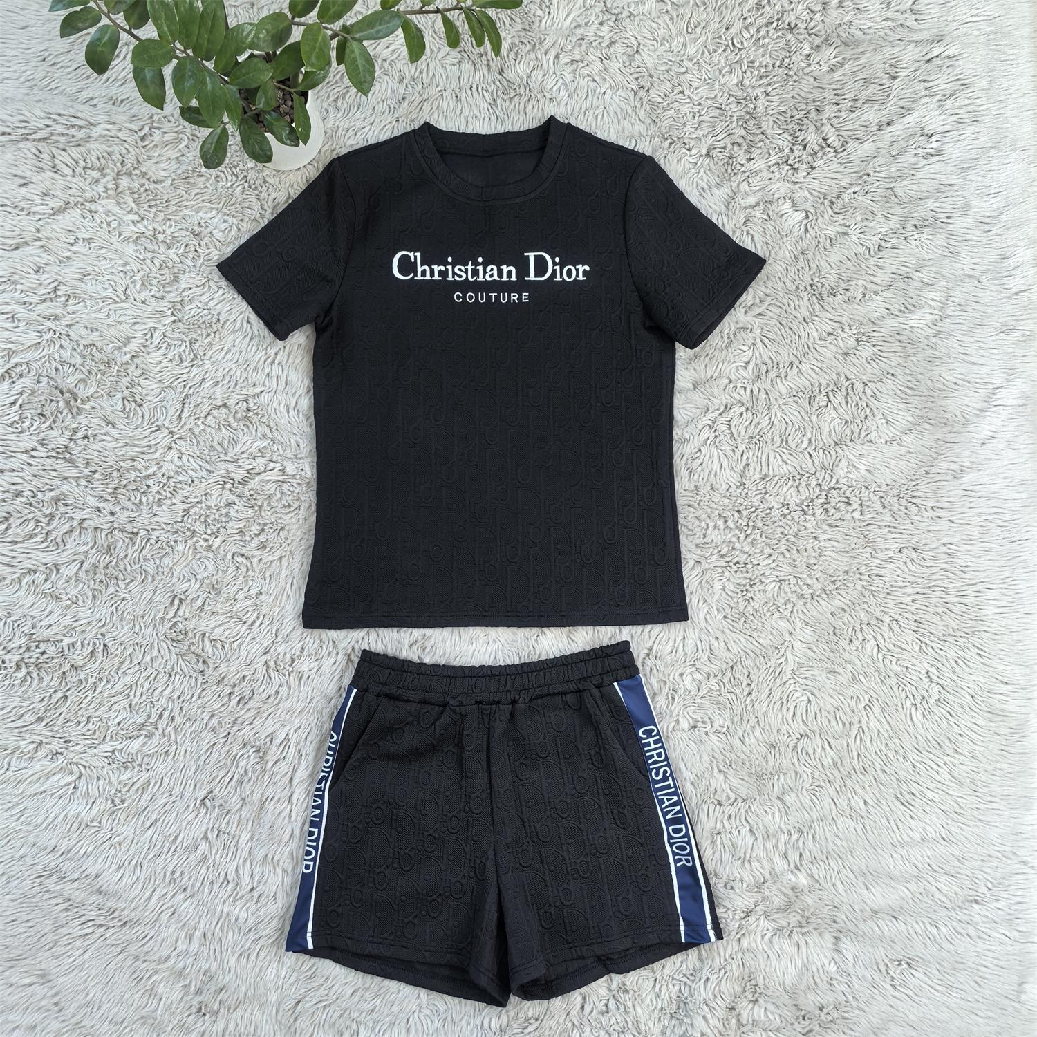 Women Embroidered short-sleeved top and shorts jacquard two-piece set