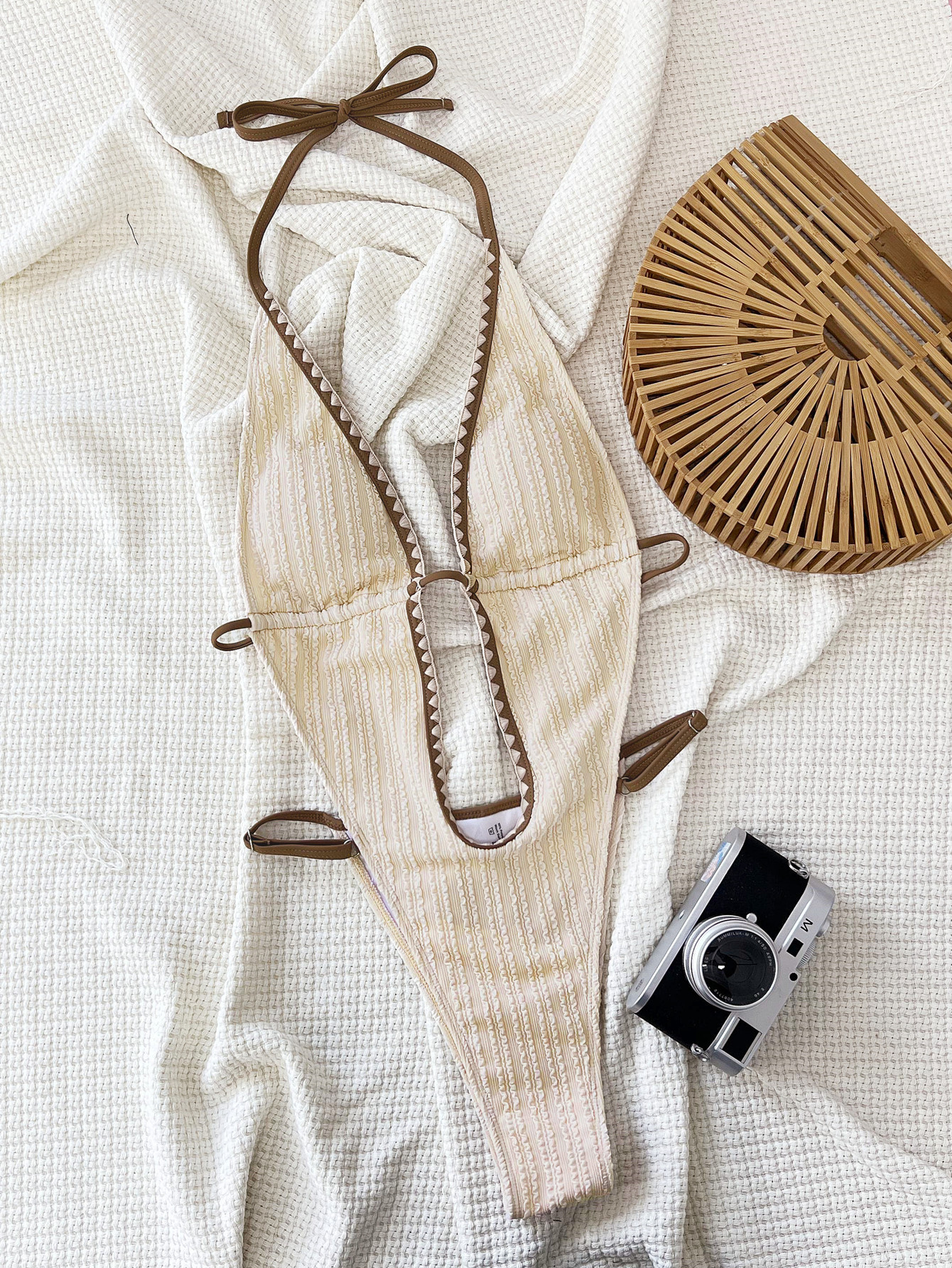 Women Contrast Hollow Lace-Up One-Piece Swimwear