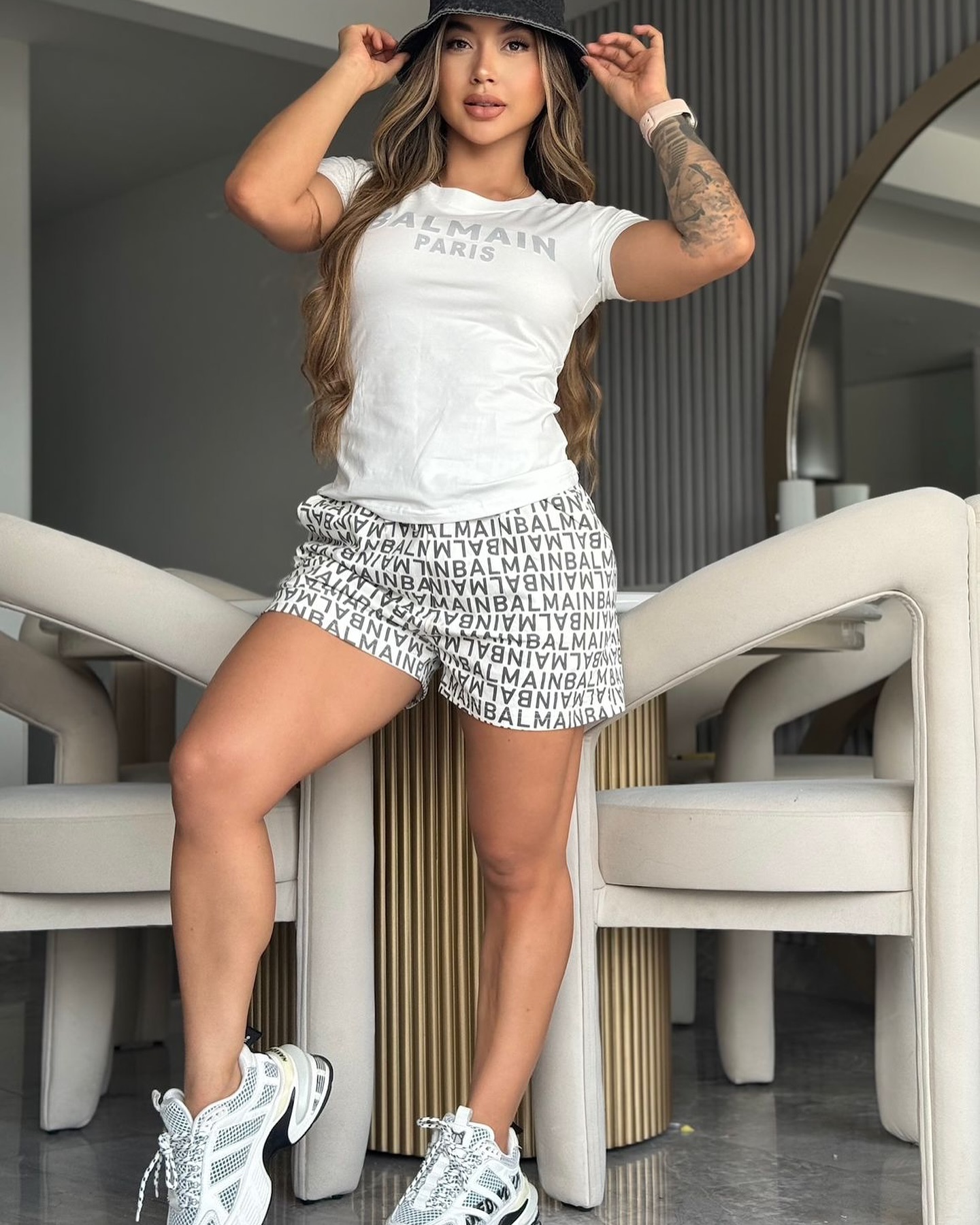 Women summer casual top and printed shorts two-piece set