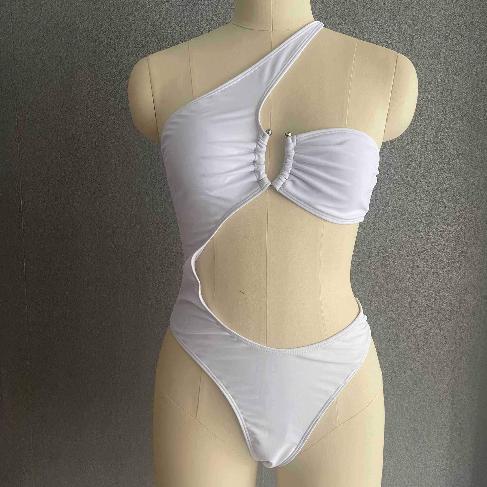 Women's Solid Color Slash Shoulder One-Piece Swimsuit