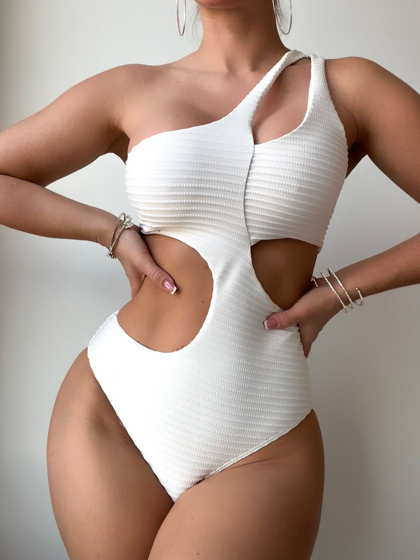 Solid Color One-Shoulder Sexy Hollow One-Piece Swimsuit