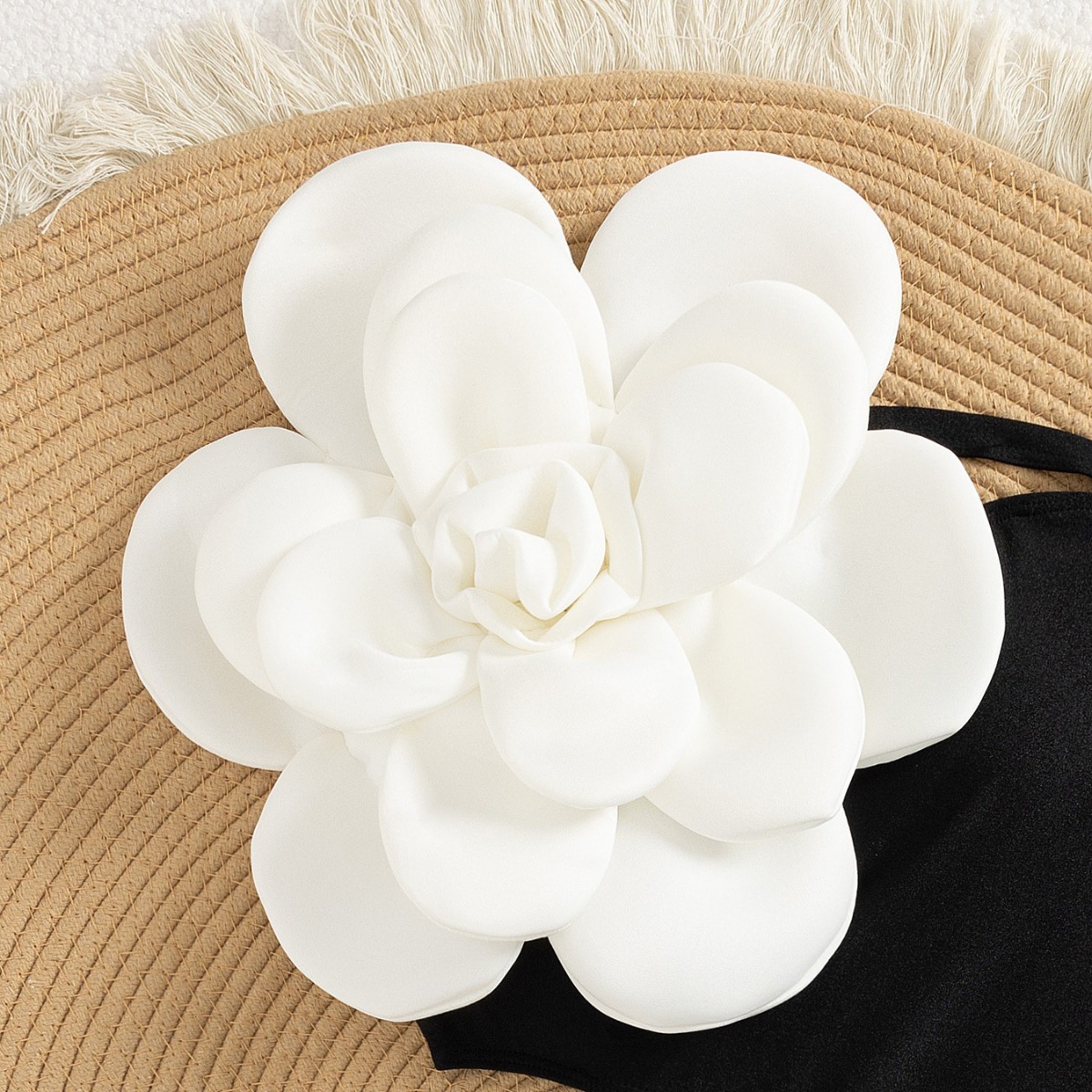 3D Flower Design Asymmetric One-Shoulder Cutout One-Piece Swimsuit