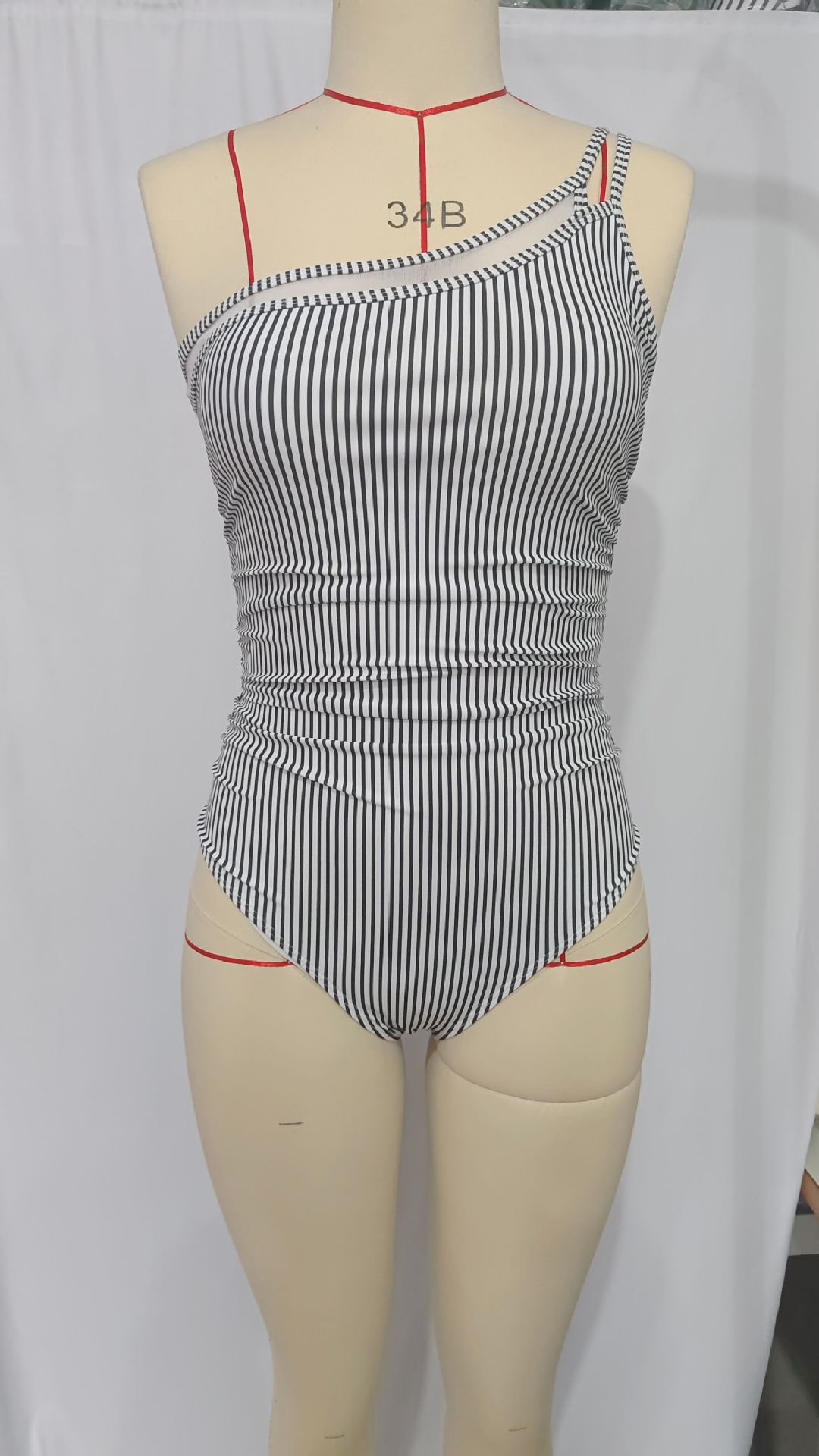 Women's Solid-Color One-Shoulder One Piece Tight-Fitting Swimsuit