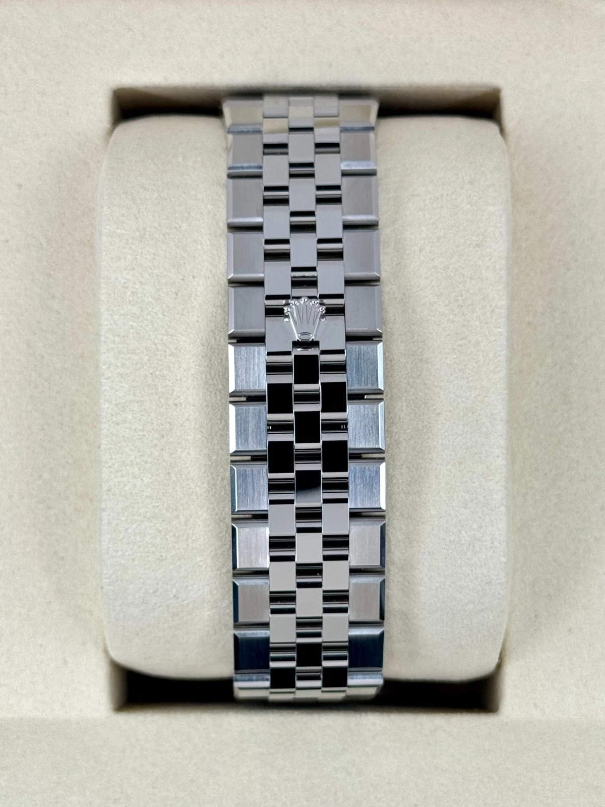 Rolex Land-Dweller 40mm M127334-0001 Super Clone Watch �C Oyster Steel White Dial Replica