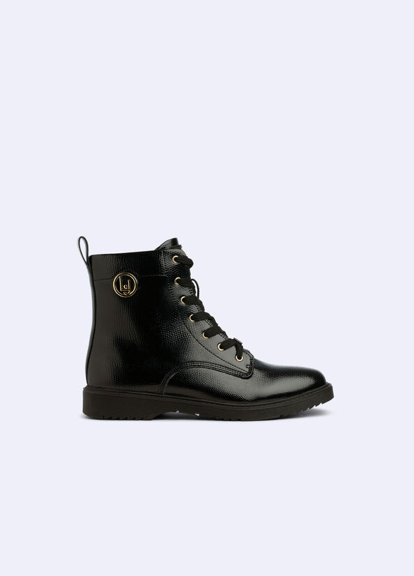 Anfibi con logo