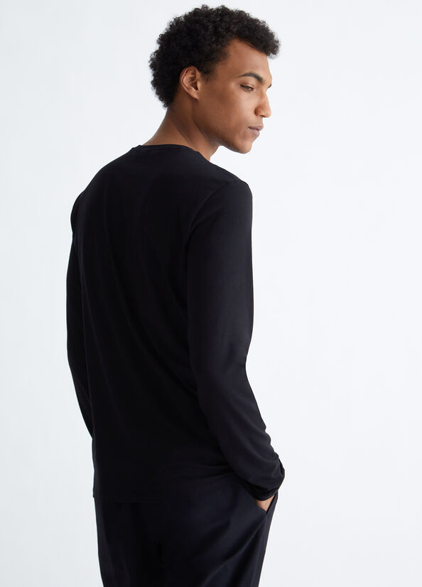 T-shirt nera maniche lunghe