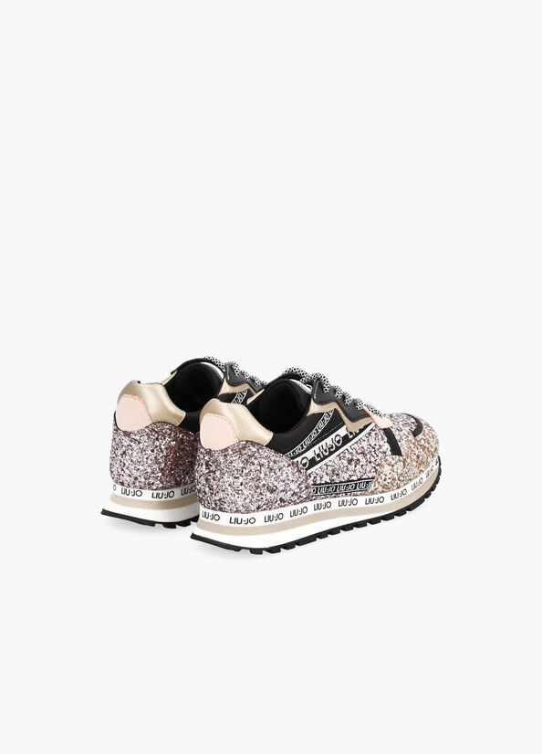 Sneakers in mesh