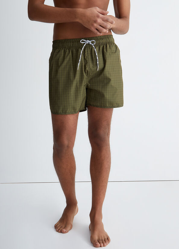 Boxer da mare verde militare
