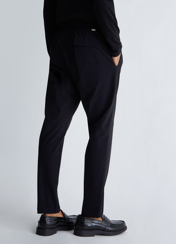 Pantaloni sportivi da uomo
