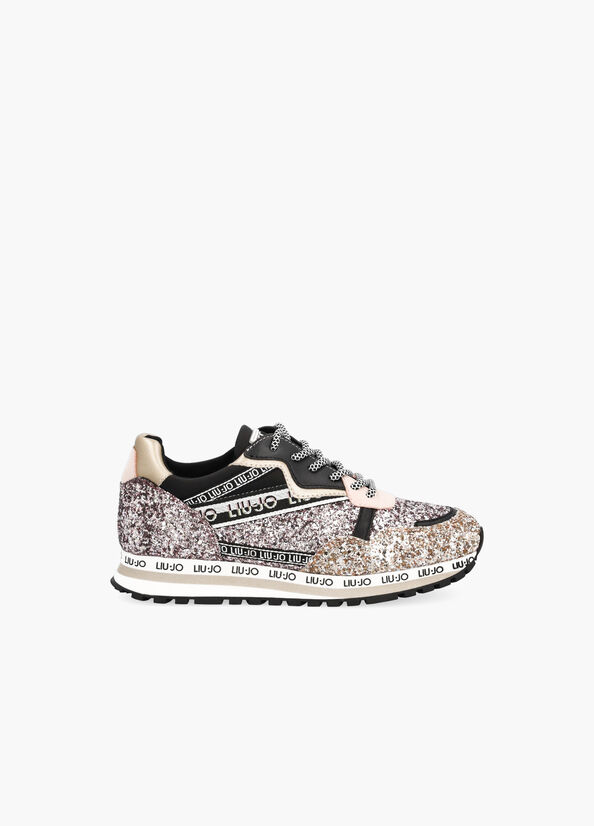 Sneakers in mesh