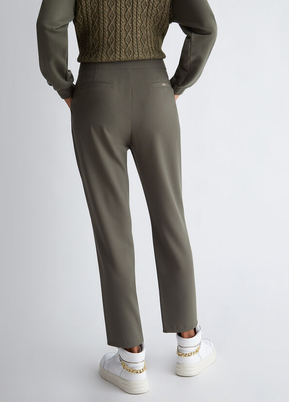 Pantaloni ecosostenibili con strass