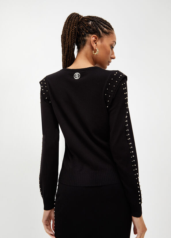 Maglia ecosostenibile con borchie