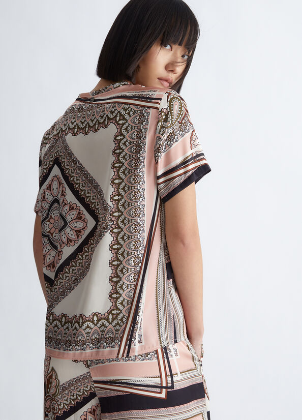 T-shirt con stampa foulard