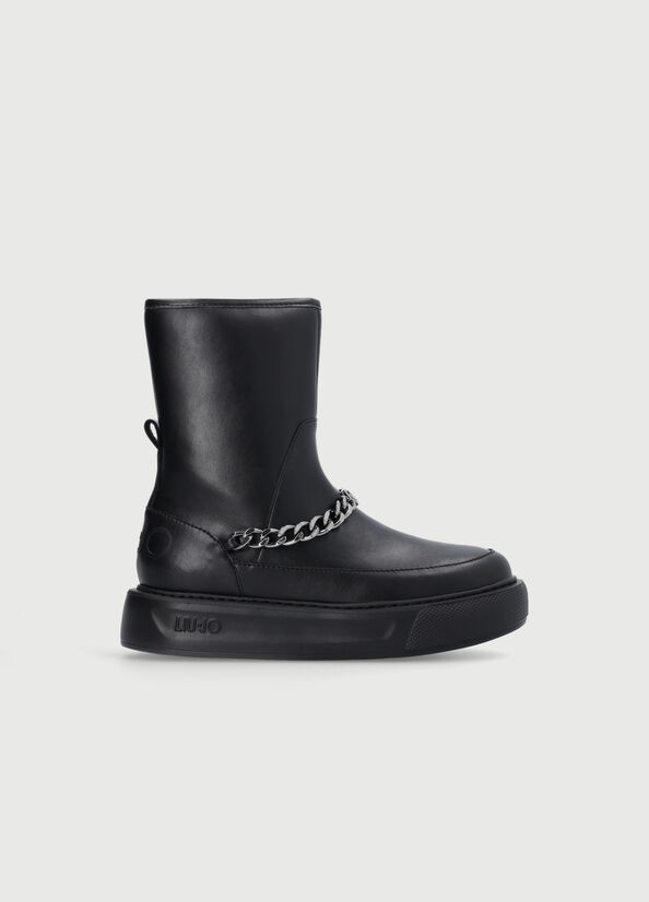 Sneakers boot platform