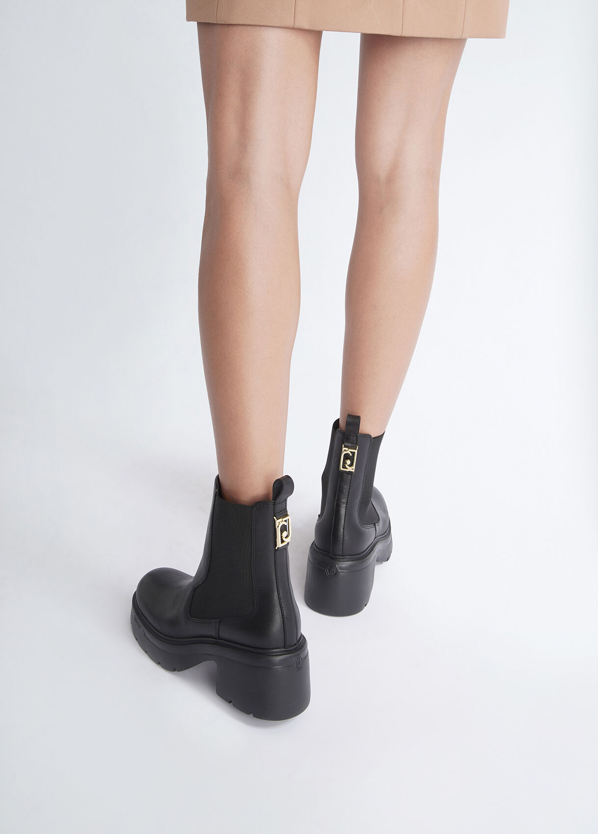 Leather beatles ankle boots