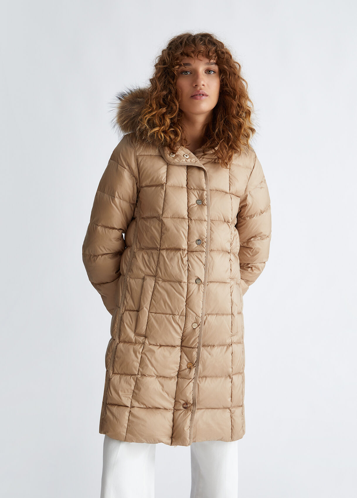 Padded jacket with belt