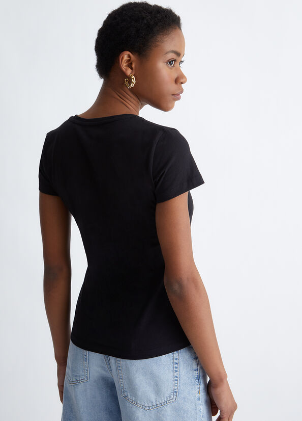 T-shirt con cuore e logo