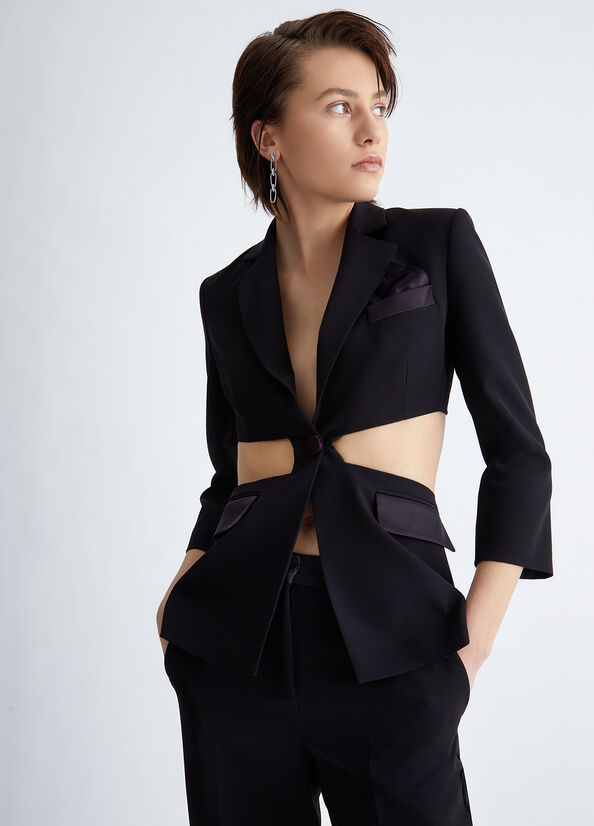 Blazer nero con cut out