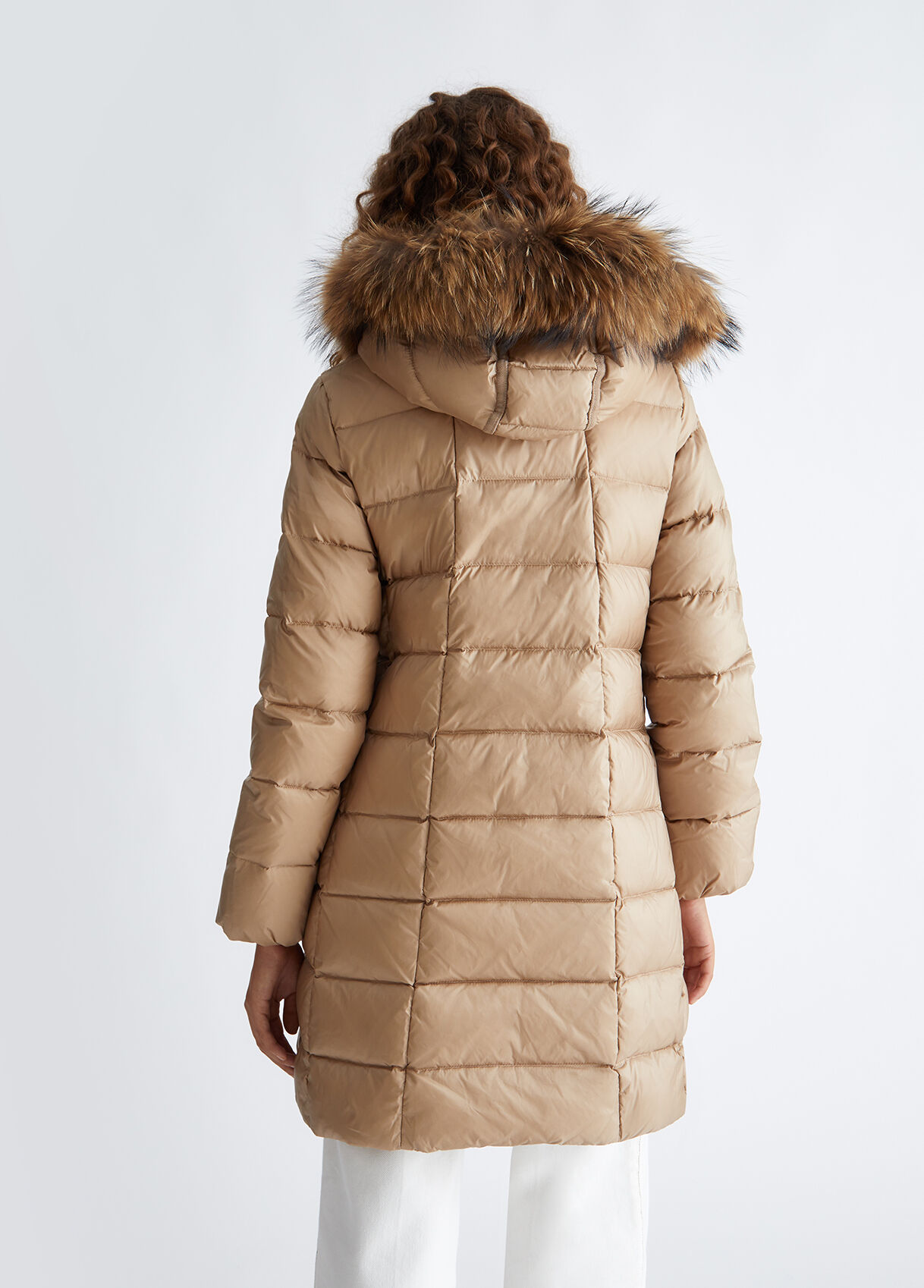Padded jacket with belt