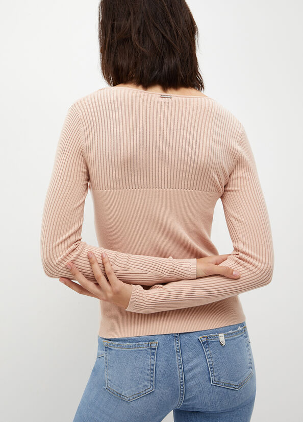 Maglia ecosostenibile con borchie