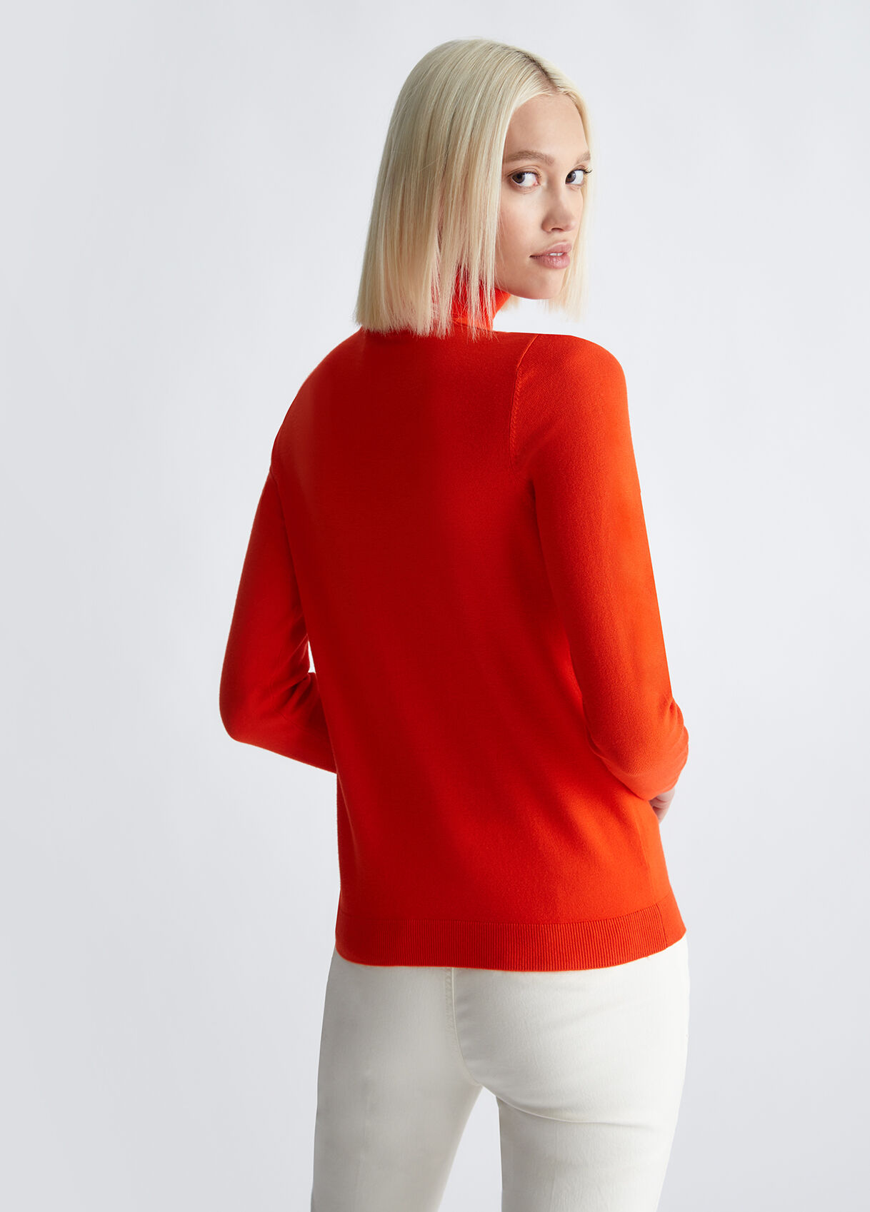 Eco-friendly turtleneck
