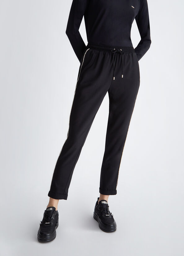 Pantaloni ecosostenibili con strass