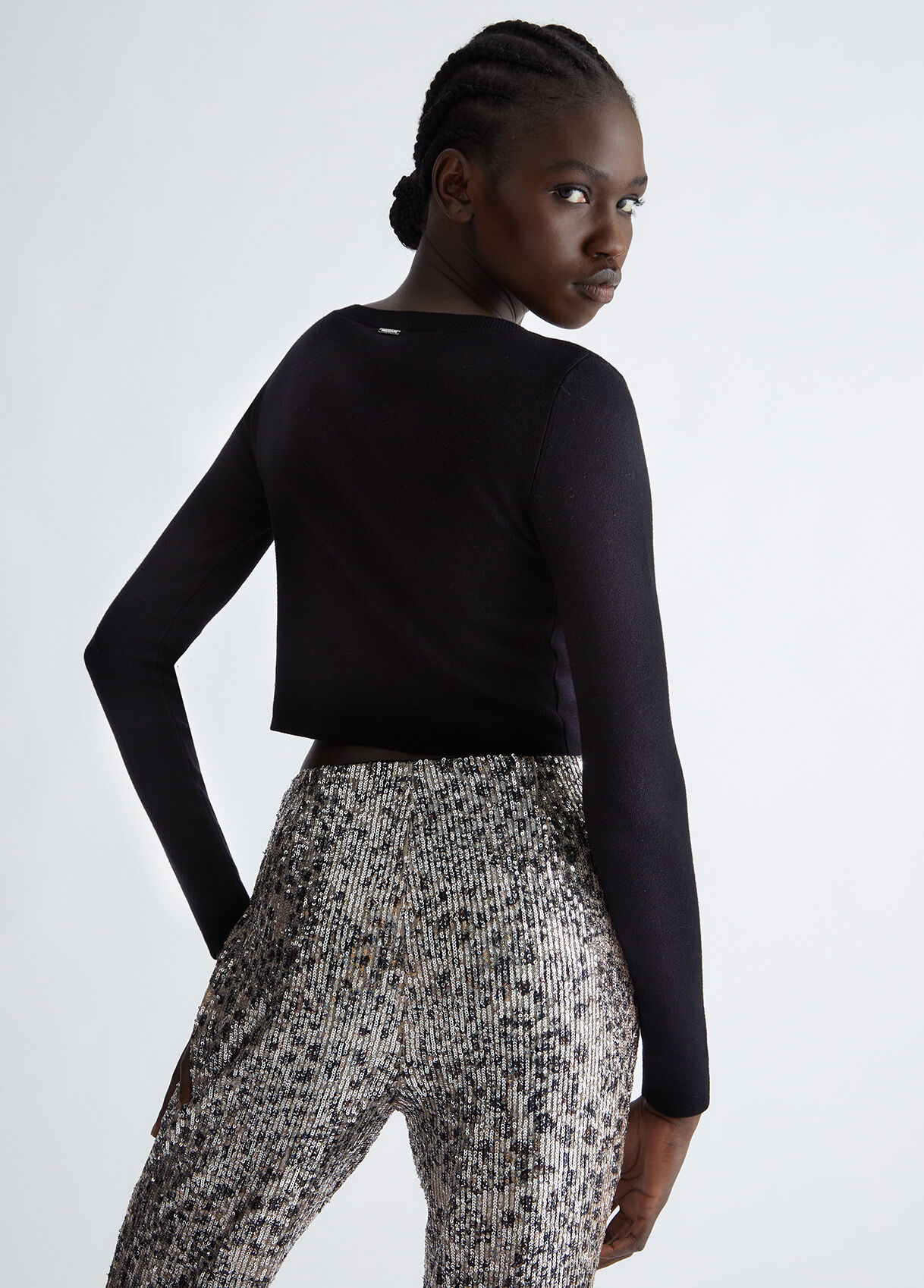 Eco-friendly knit crop top