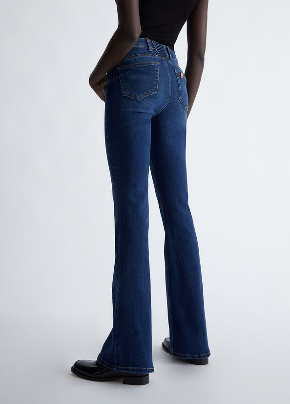 Jeans flare ecosostenibili