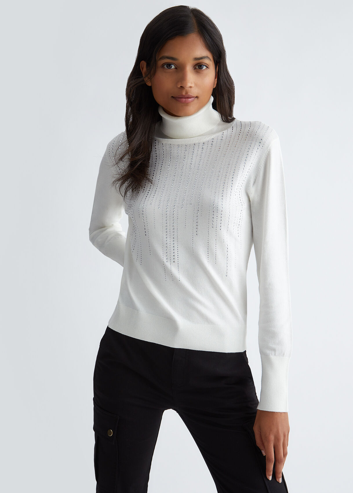 Turtleneck with dégradé gemstones