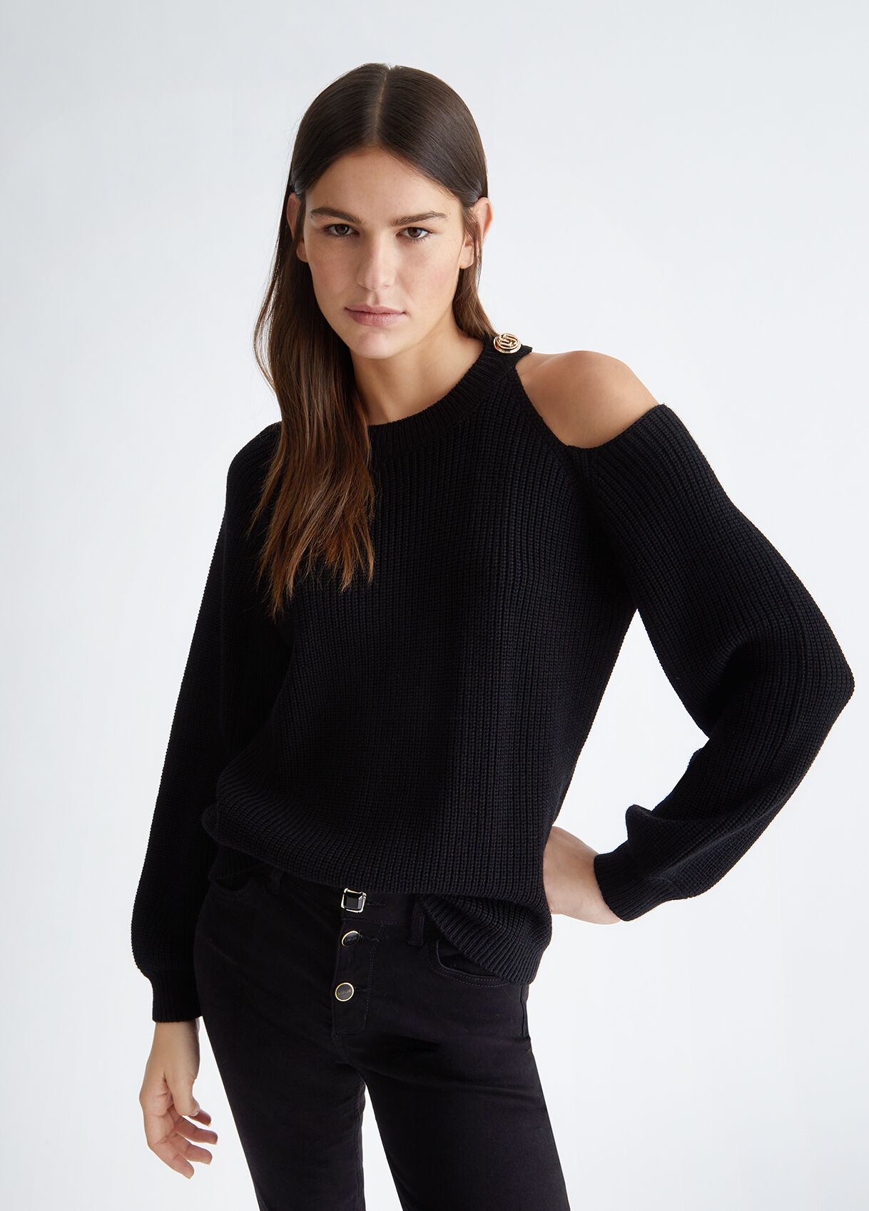 Wool blend jumper with buttons