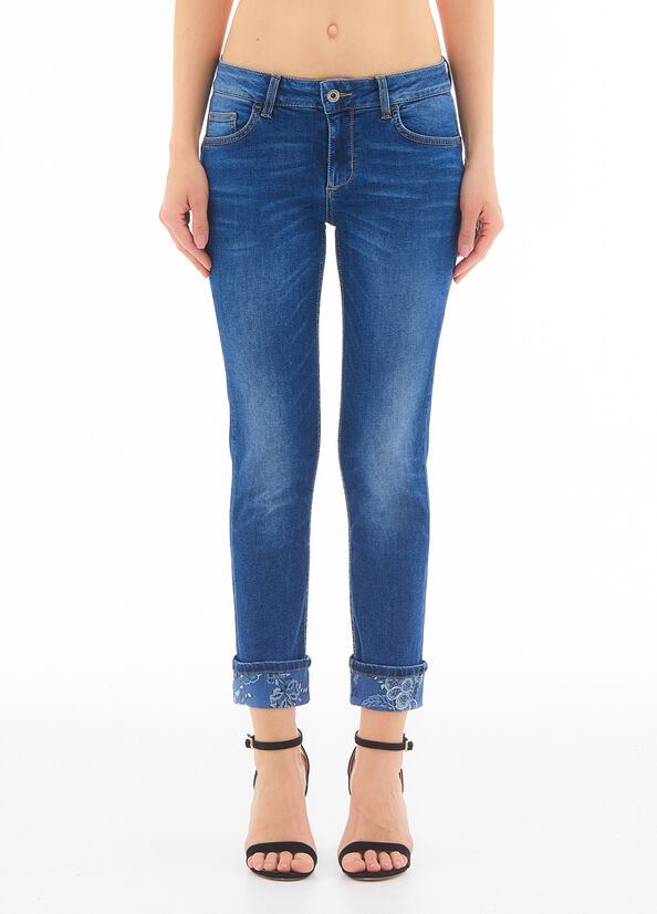 Jeans skinny ecosostenibile con risvolto