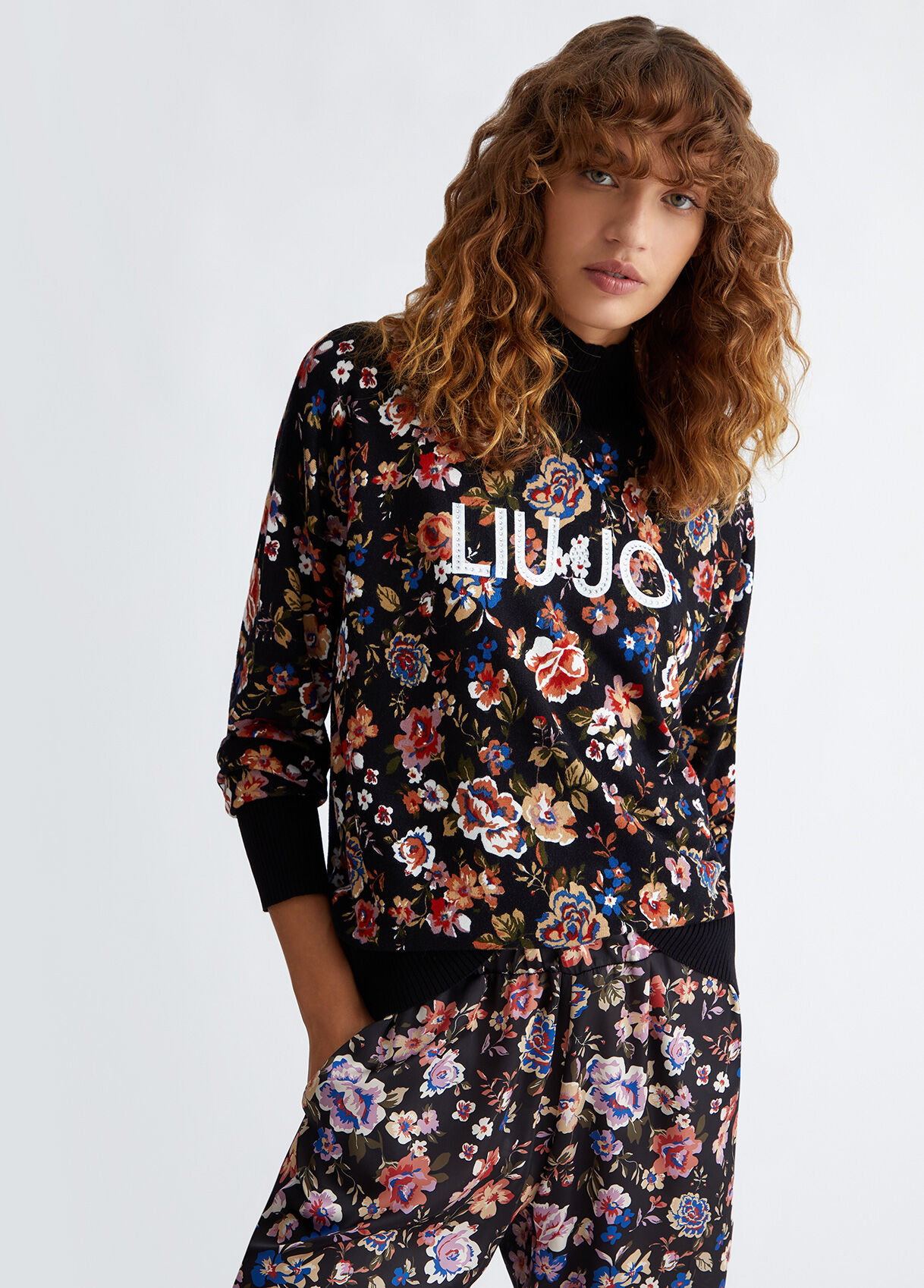 Floral sweater with logo