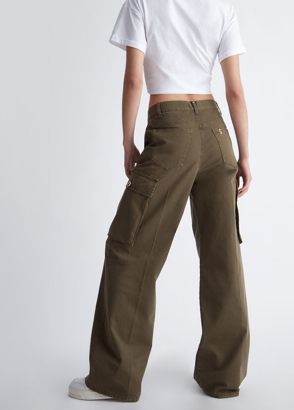 Pantaloni cargo in gabardina