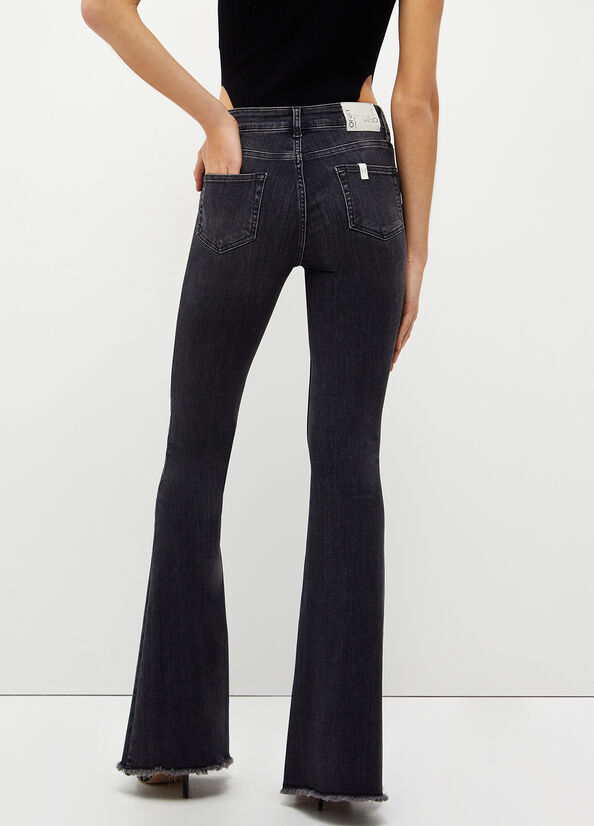 Jeans super flare ecosostenibile