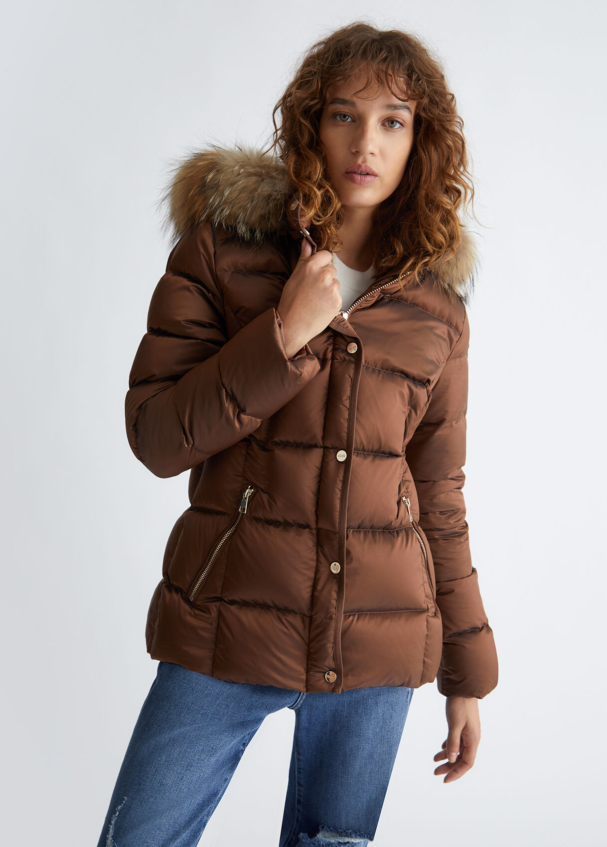Quilted jacket with belt