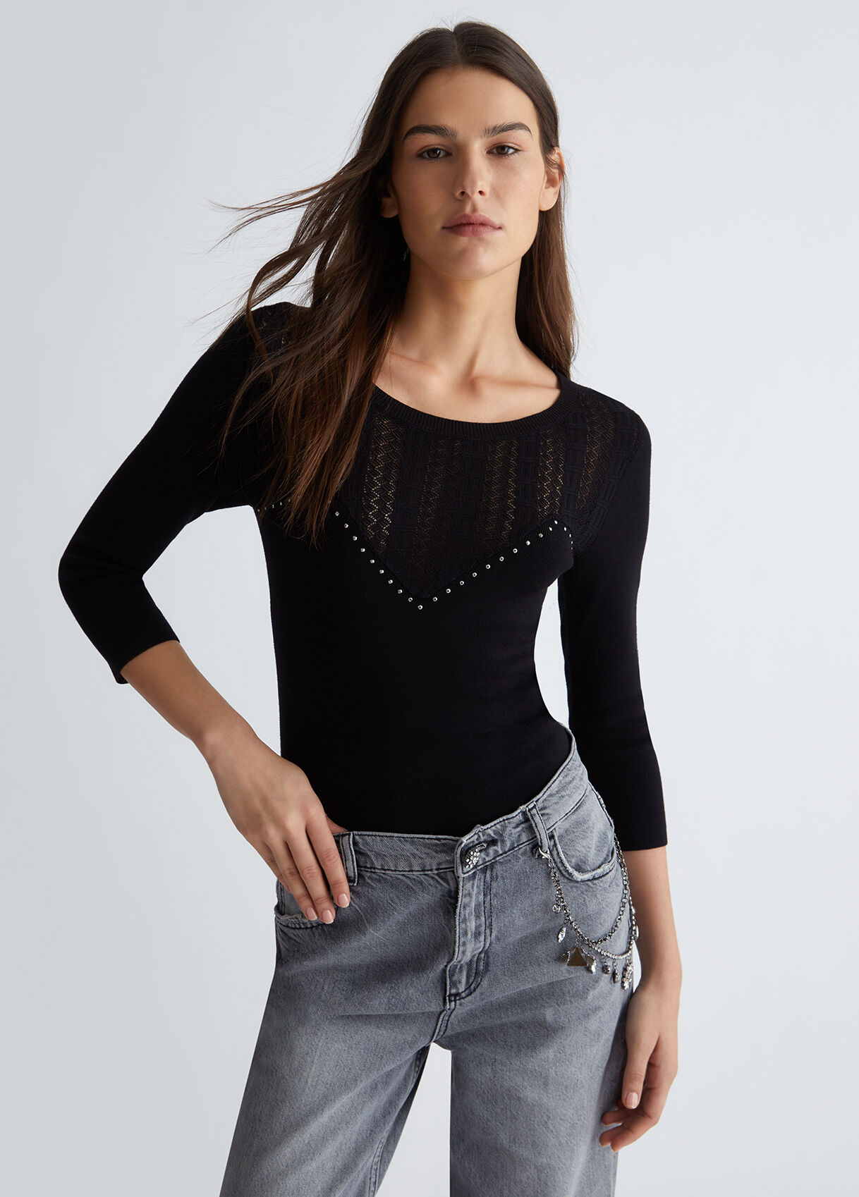 Eco-friendly sweater with lace