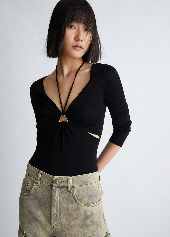 Maglia nera ecosostenibile