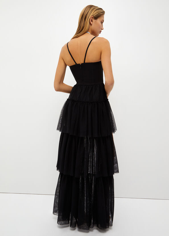 Vestito a coda in tulle