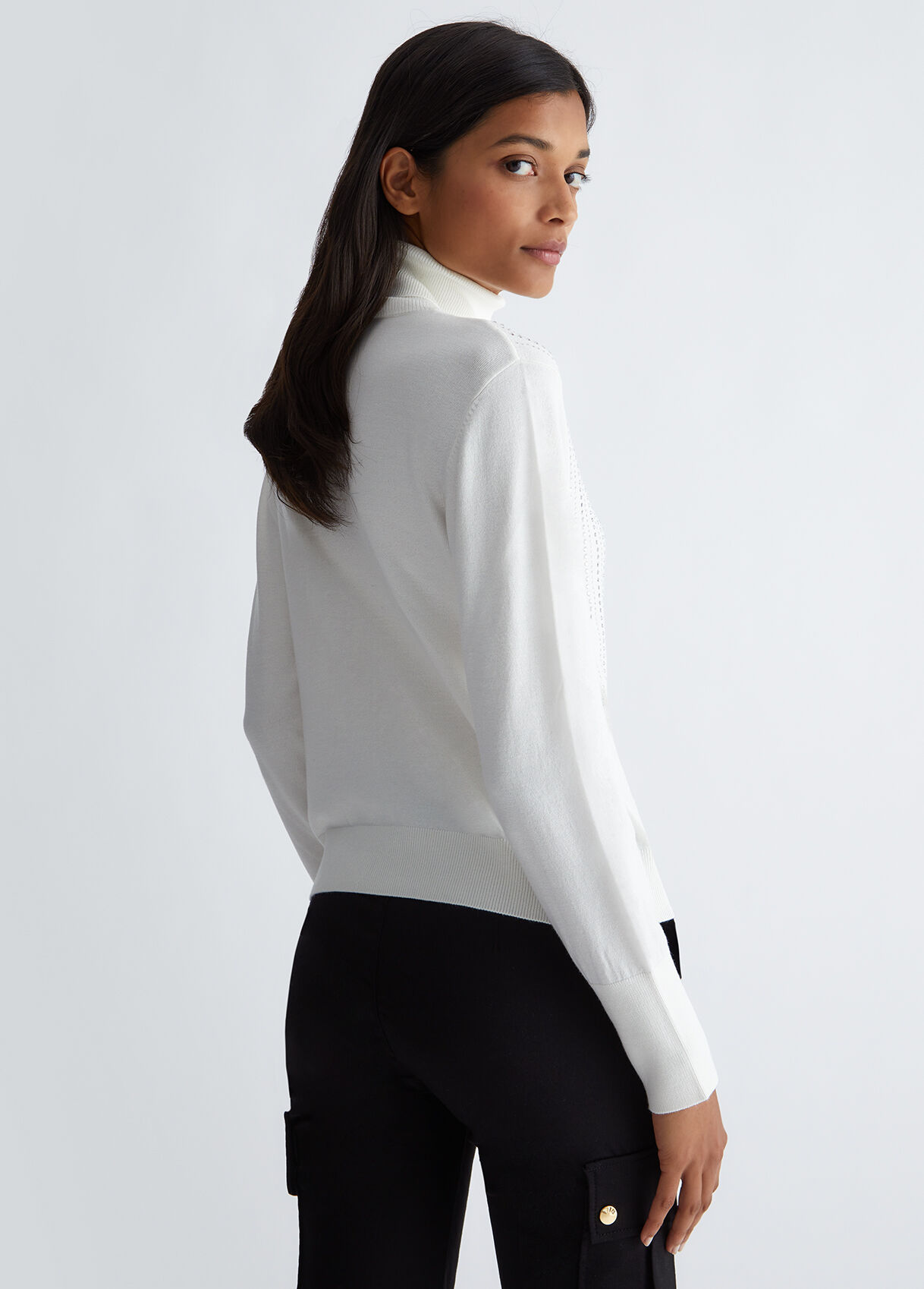 Turtleneck with dégradé gemstones