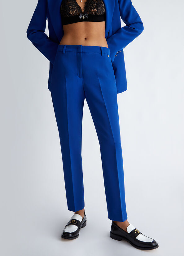 Pantaloni a sigaretta