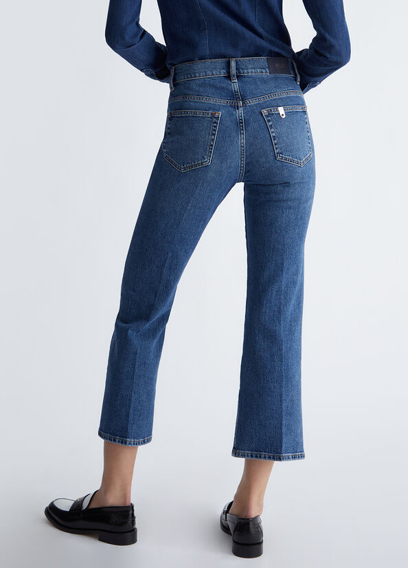 Jeans flare ecosostenibili