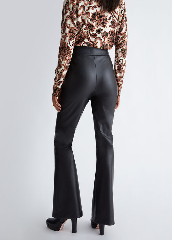 Pantaloni flare in tessuto spalmato