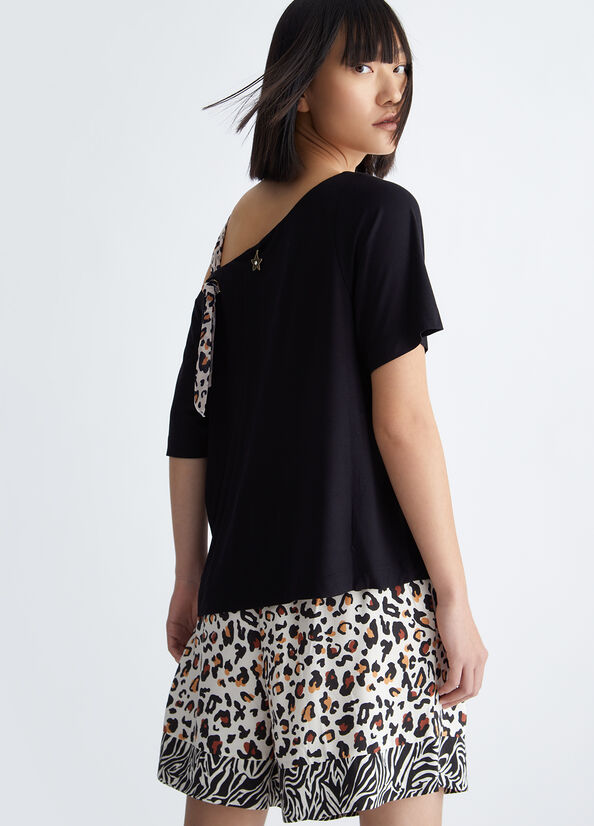 T-shirt con fiocco