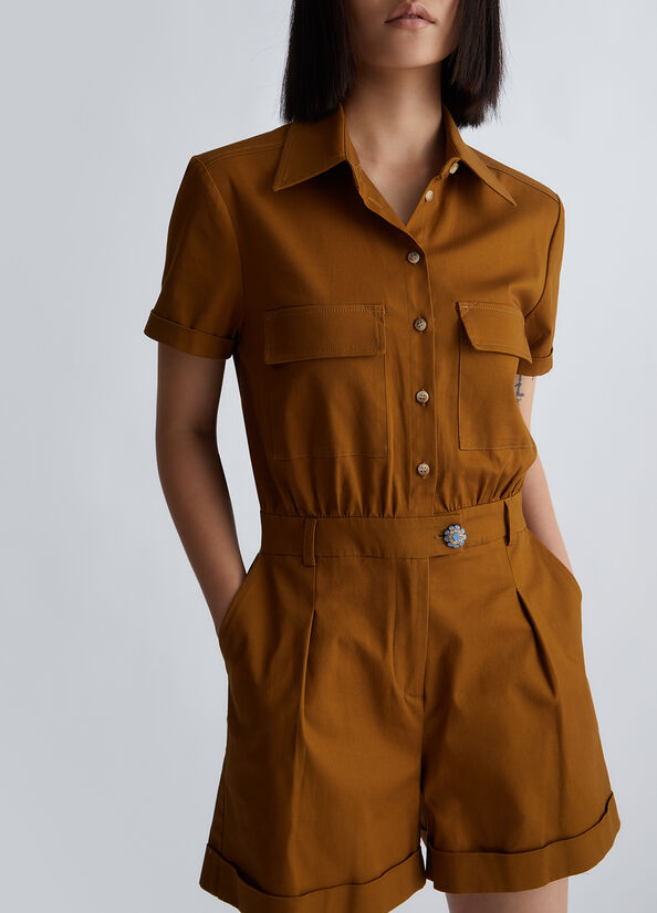 Tuta corta con cut out
