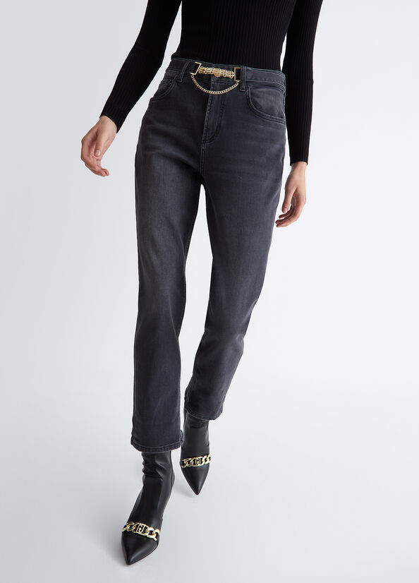 Jeans straight con risvolto
