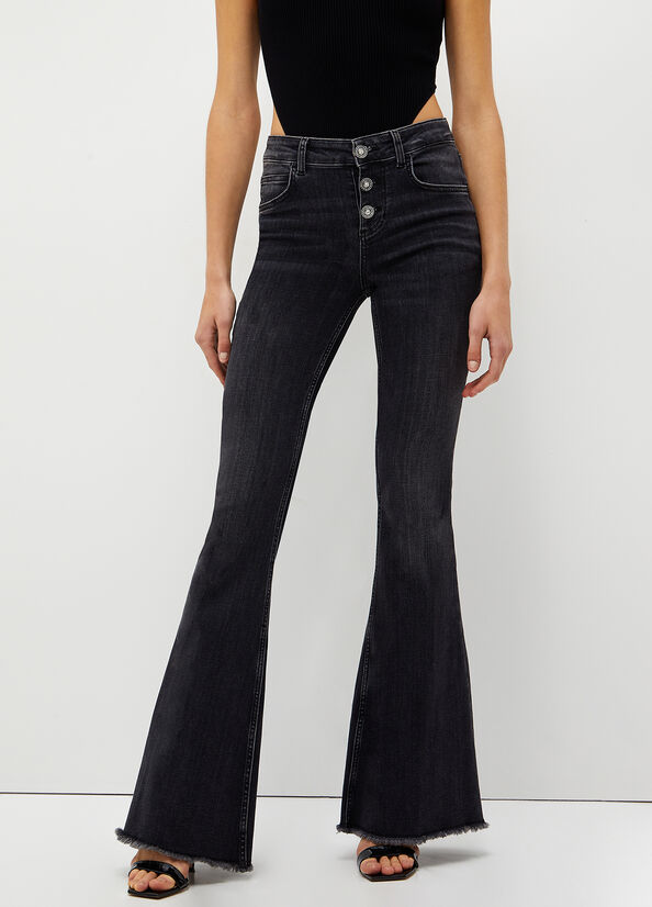 Jeans super flare ecosostenibile
