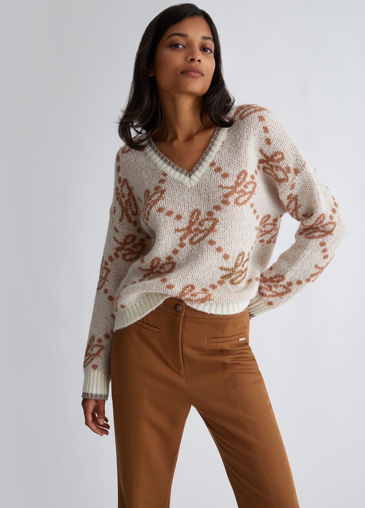 Jacquard jumper with logo
